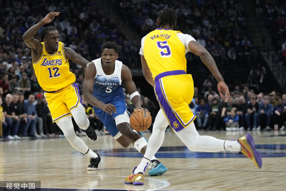 对黎巴嫩的 对黎巴嫩的